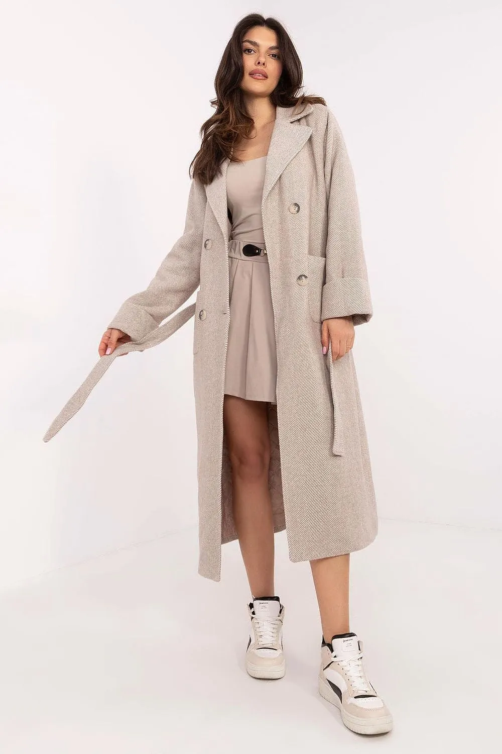 Elegant double-breasted women's coat