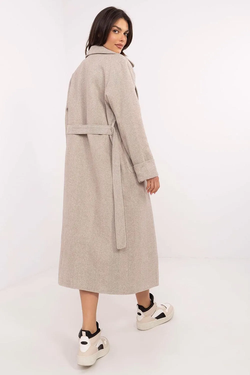 Elegant double-breasted women's coat