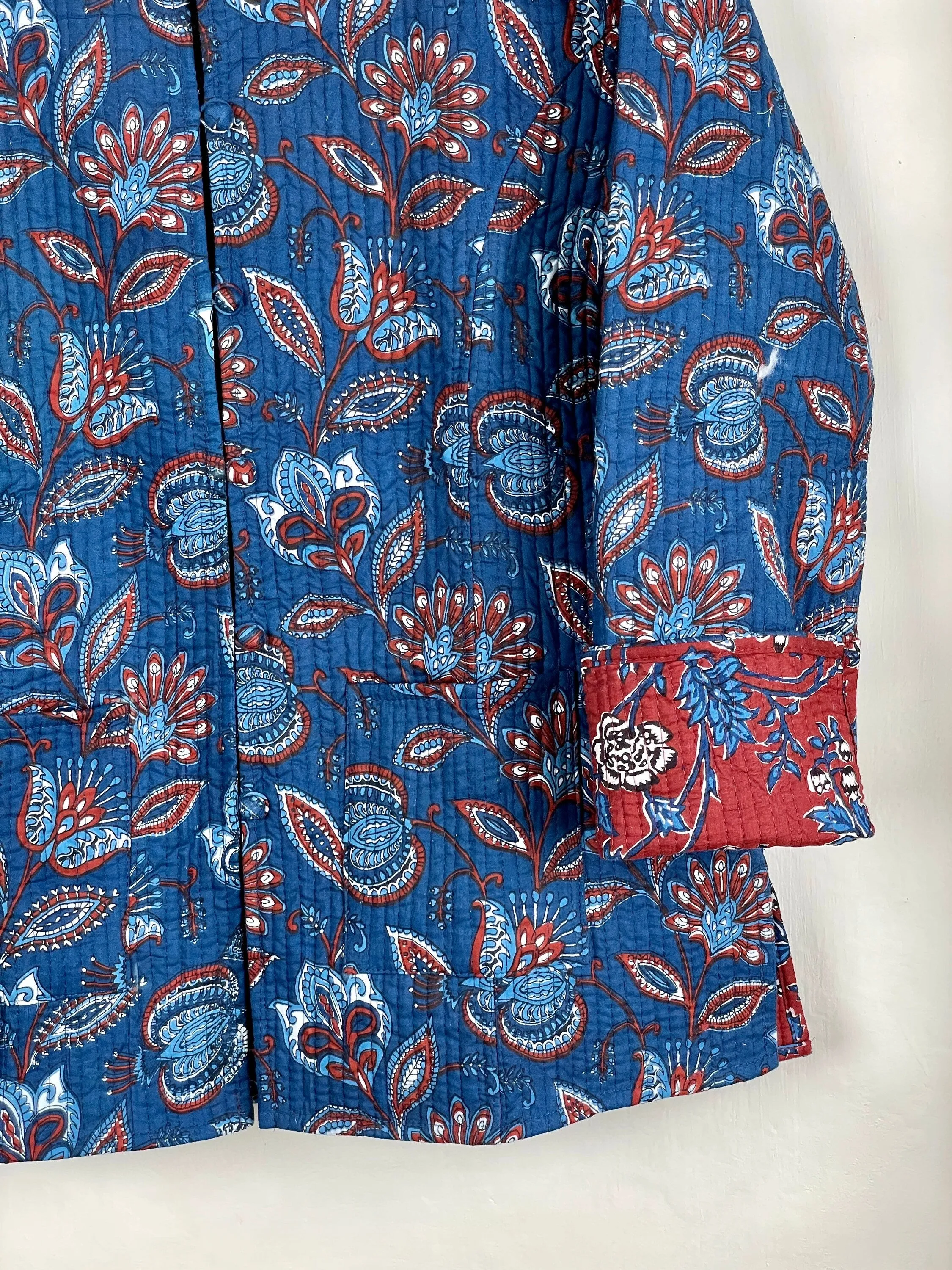 Indian Handmade Quilted Cotton Fabric Jacket Stylish Blue & Red Floral Women's Coat, Reversible Waistcoat for Her