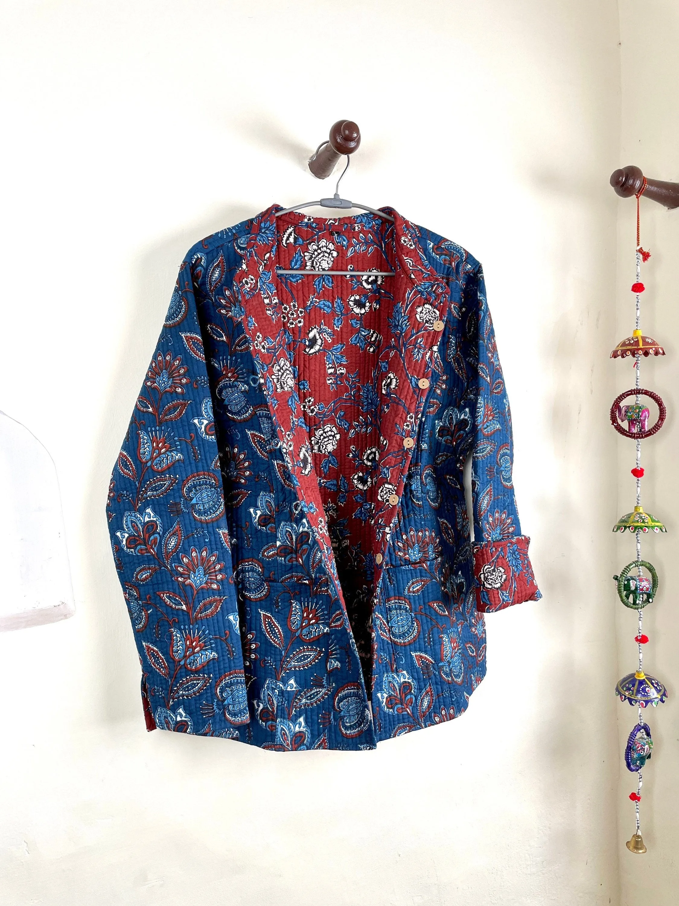 Indian Handmade Quilted Cotton Fabric Jacket Stylish Blue & Red Floral Women's Coat, Reversible Waistcoat for Her