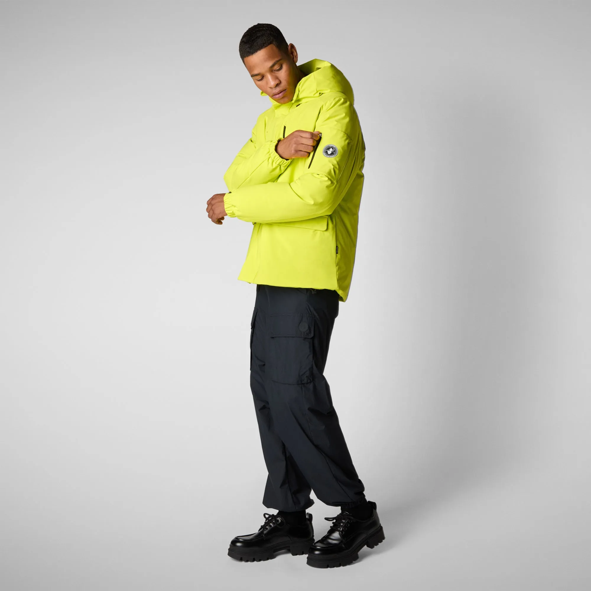 Man's hooded parka Hiram in lichen green