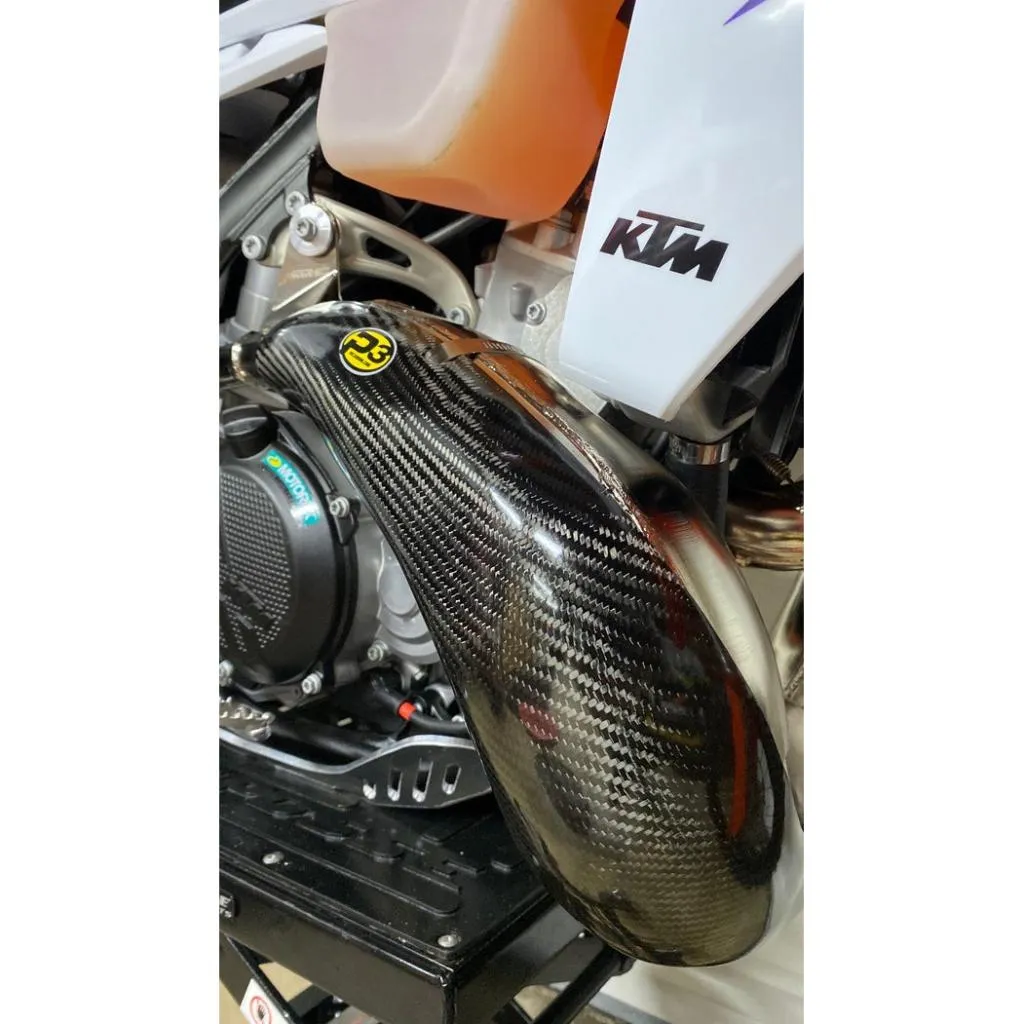 P3 MAX Coverage Carbon Fiber FMF Fatty Pipe Guard For KTM/HUS (2023 ) | 101082
