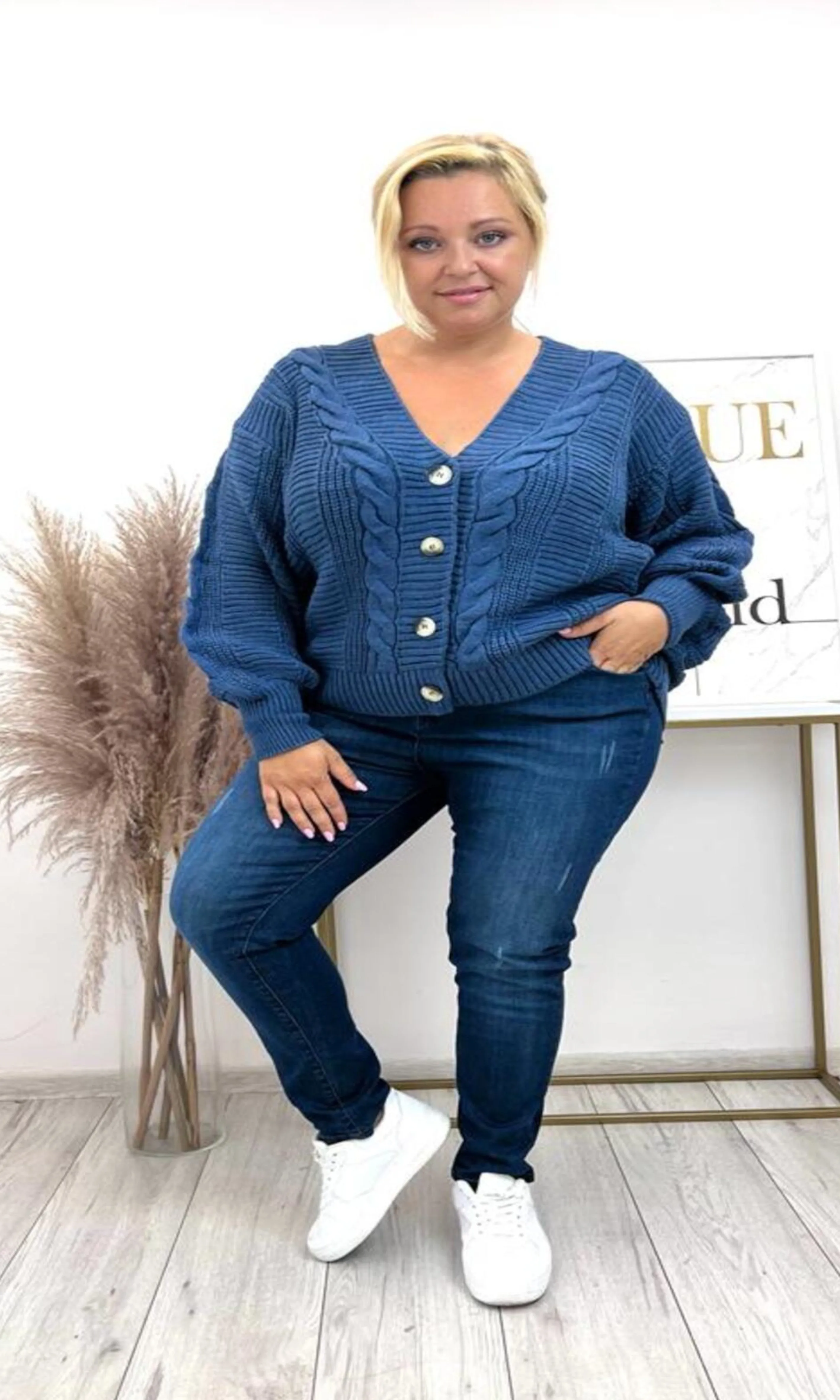 PLUSSIZE Vest Lydia Blauw